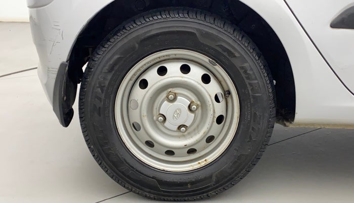 2013 Hyundai i10 MAGNA 1.1, Petrol, Manual, 48,653 km, Right Rear Wheel