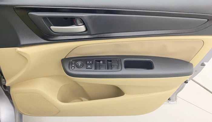 2019 Honda Amaze 1.2L I-VTEC V, Petrol, Manual, 49,367 km, Driver Side Door Panels Control