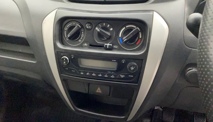 2018 Maruti Alto 800 VXI O, Petrol, Manual, 53,656 km, Infotainment system - Button has minor damage