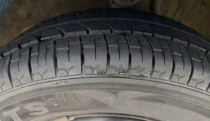 2018 Maruti Alto 800 VXI O, Petrol, Manual, 53,656 km, Left Front Tyre Tread