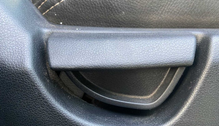 2019 Hyundai NEW SANTRO SPORTZ MT, Petrol, Manual, 30,023 km, Driver Side Adjustment Panel