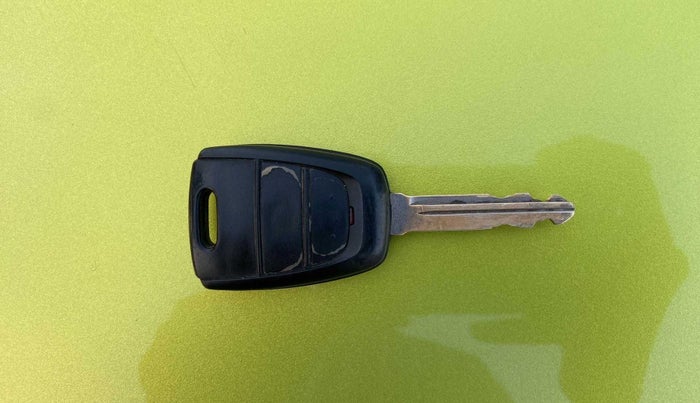 2019 Hyundai NEW SANTRO SPORTZ MT, Petrol, Manual, 30,023 km, Key Close Up