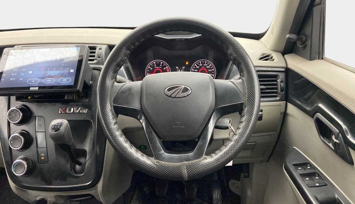 2016 Mahindra Kuv100 K4 PLUS 6 STR, Petrol, Manual, 37,058 km, Steering Wheel Close Up