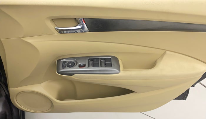 2012 Honda City 1.5L I-VTEC V MT, Petrol, Manual, 97,321 km, Driver Side Door Panels Control