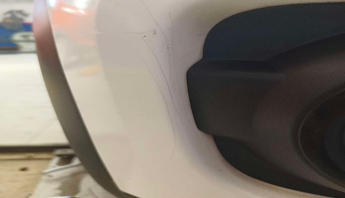 2019 Renault Kwid RXT 1.0 AMT (O), Petrol, Automatic, 12,443 km, Front bumper - Paint has minor damage