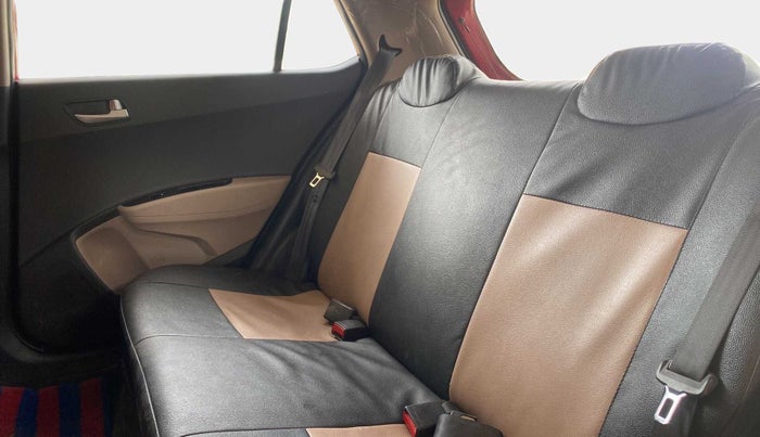 2019 Hyundai Grand i10 SPORTZ 1.2 KAPPA VTVT, Petrol, Manual, 25,555 km, Right Side Rear Door Cabin
