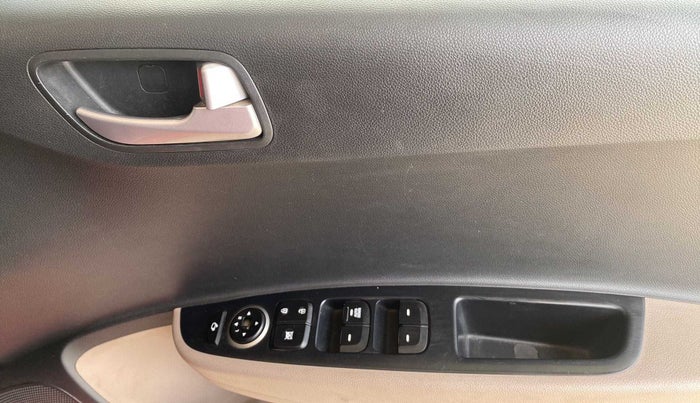 2019 Hyundai Grand i10 SPORTZ 1.2 KAPPA VTVT, Petrol, Manual, 25,555 km, Driver Side Door Panels Control