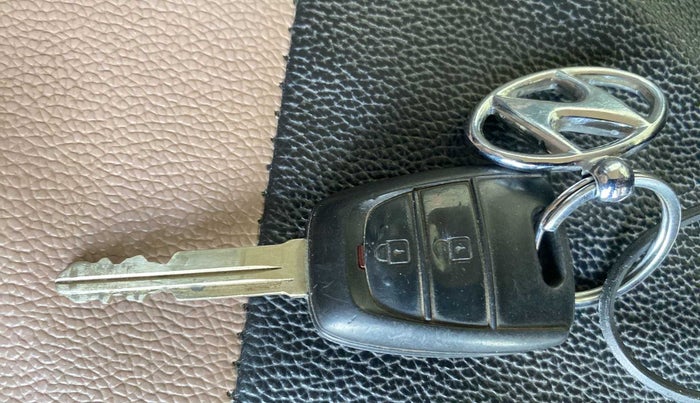 2019 Hyundai Grand i10 SPORTZ 1.2 KAPPA VTVT, Petrol, Manual, 25,555 km, Lock system - Remote key not functional