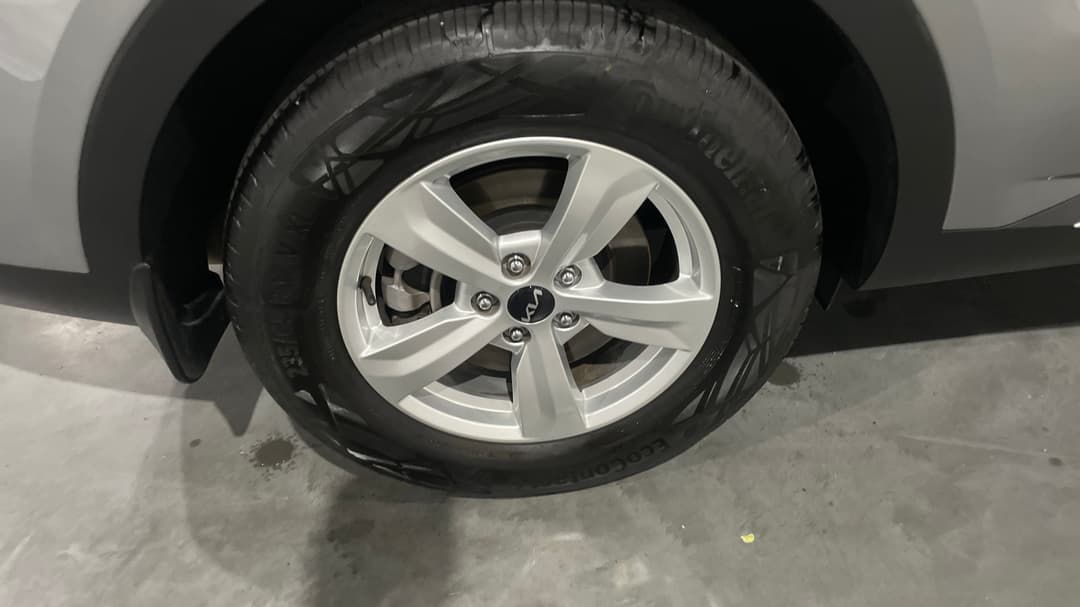2023 Kia Sorento S 7 Seat, Automatic, 21451 km, Right Rear Wheel
