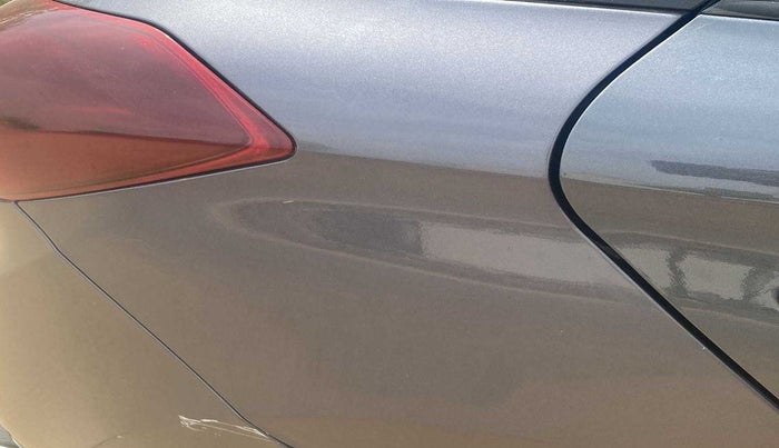 2018 Hyundai Elite i20 ASTA 1.2 (O), Petrol, Manual, 32,936 km, Right quarter panel - Minor scratches
