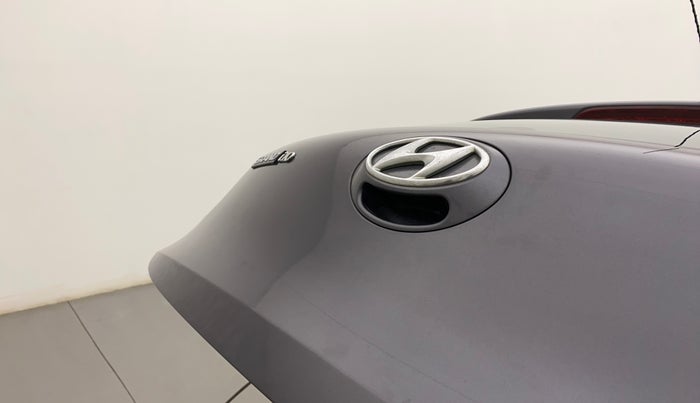 2016 Hyundai Grand i10 MAGNA 1.2 KAPPA VTVT, Petrol, Manual, 28,960 km, Dicky (Boot door) - Minor scratches