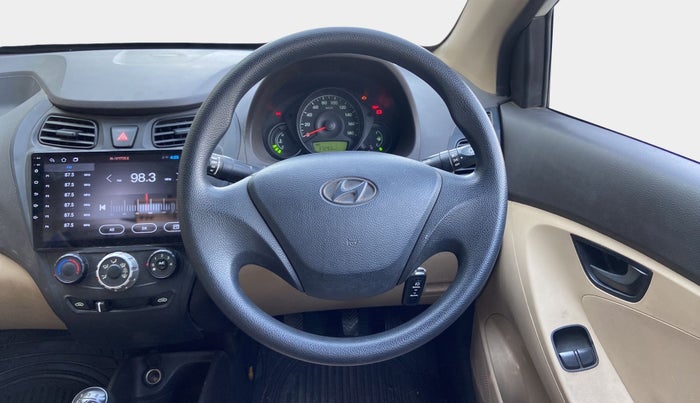 2015 Hyundai Eon ERA +, Petrol, Manual, 37,280 km, Steering Wheel Close Up
