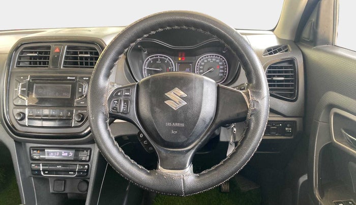 2017 Maruti Vitara Brezza ZDI, Diesel, Manual, 80,319 km, Steering Wheel Close Up