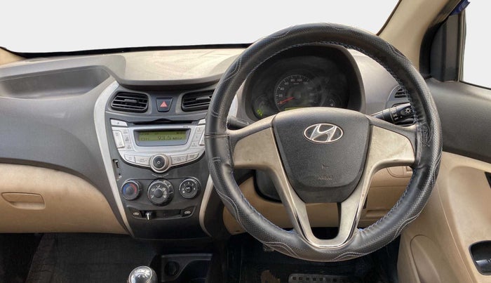 2016 Hyundai Eon ERA PLUS (O), Petrol, Manual, 55,418 km, Steering Wheel Close Up