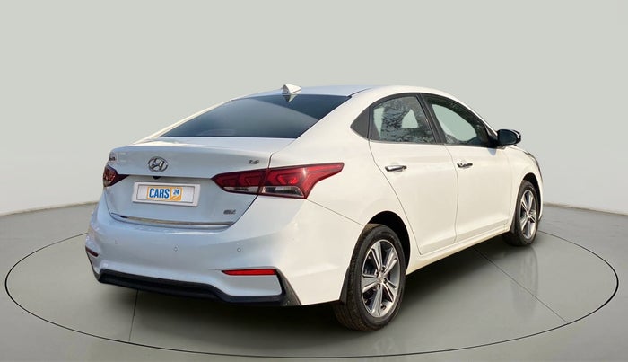 2018 Hyundai Verna 1.6 VTVT SX (O) AT, Petrol, Automatic, 50,858 km, Right Back Diagonal