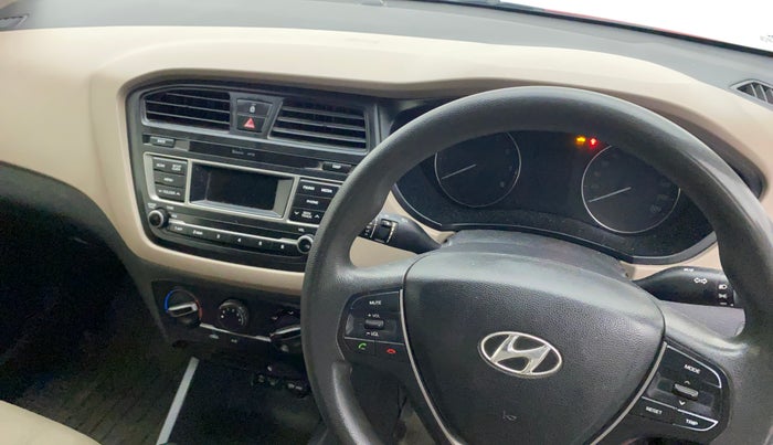2014 Hyundai Elite i20 MAGNA 1.2, Petrol, Manual, 84,656 km, Dashboard - Minor damage