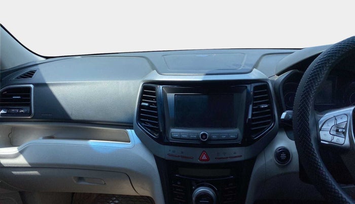 2019 Mahindra XUV300 W8 1.2 PETROL, Petrol, Manual, 72,522 km, Air Conditioner