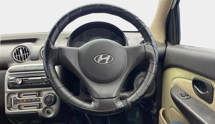 2011 Hyundai Santro Xing GL PLUS, Petrol, Manual, 66,131 km, Steering Wheel Close Up