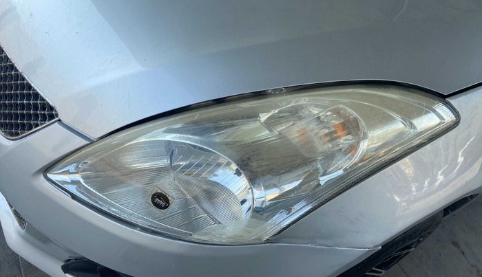 2015 Maruti Swift VDI, Diesel, Manual, 1,20,312 km, Left headlight - Minor scratches