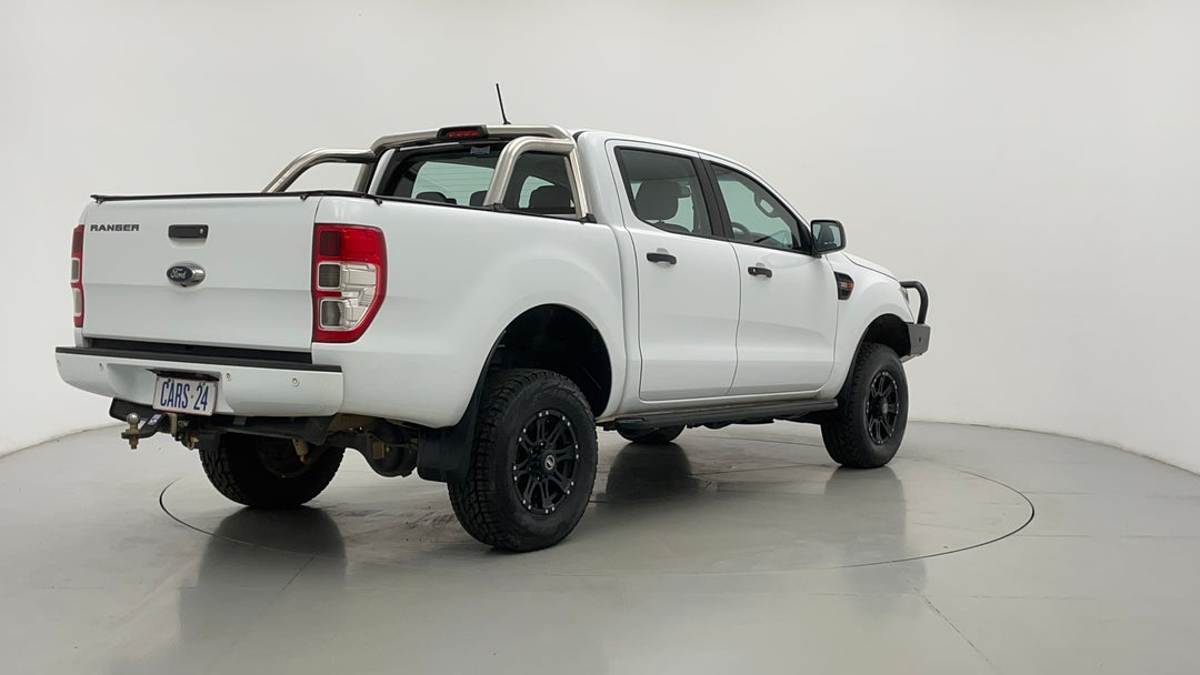 Right Back Diagonal (45- Degree) View