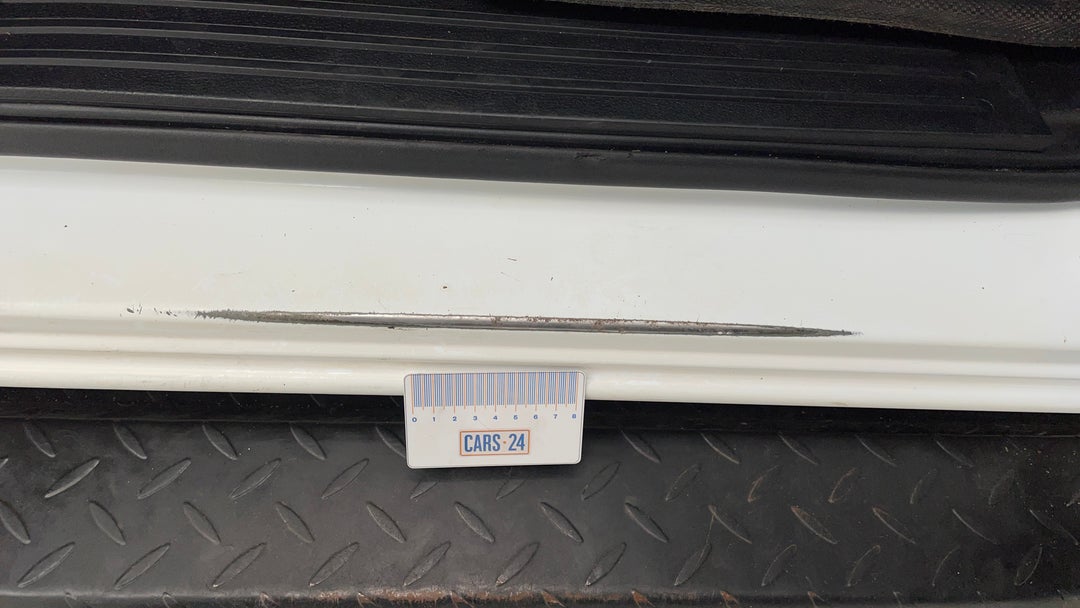 Door Sills Front RHS Scratch