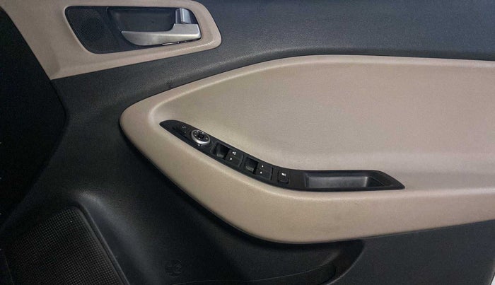 2015 Hyundai Elite i20 SPORTZ 1.2, Petrol, Manual, 38,640 km, Driver Side Door Panels Control