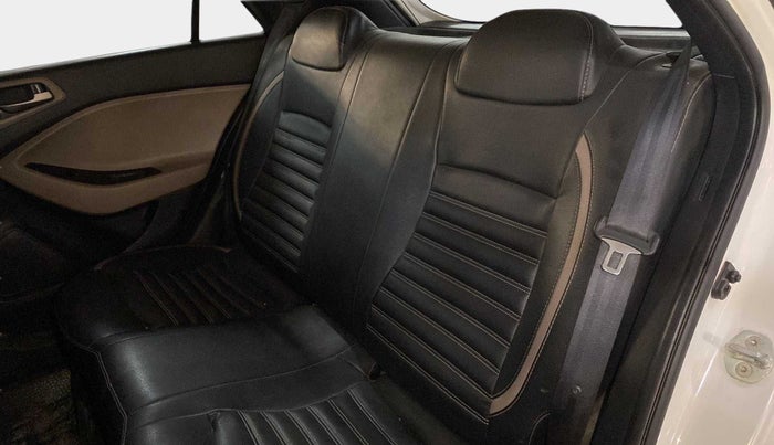 2015 Hyundai Elite i20 SPORTZ 1.2, Petrol, Manual, 38,640 km, Right Side Rear Door Cabin