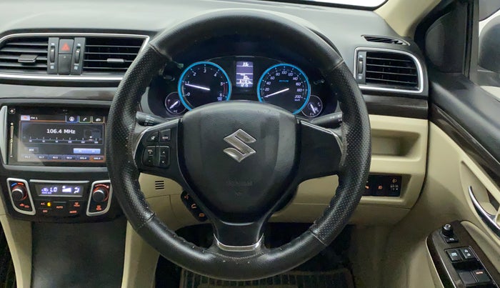 2017 Maruti Ciaz ZDI+ SHVS, Diesel, Manual, 67,701 km, Steering Wheel Close Up