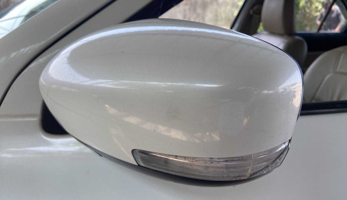 2018 Maruti Dzire VDI, Diesel, Manual, 65,048 km, Left rear-view mirror - Indicator light has minor damage