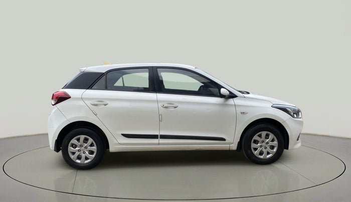 2015 Hyundai Elite i20 MAGNA 1.2, Petrol, Manual, 32,344 km, Right Side View