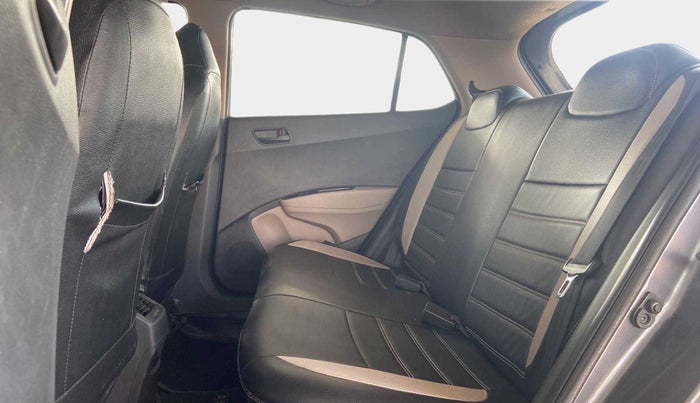 2019 Hyundai Grand i10 MAGNA 1.2 KAPPA VTVT, Petrol, Manual, 98,059 km, Right Side Rear Door Cabin