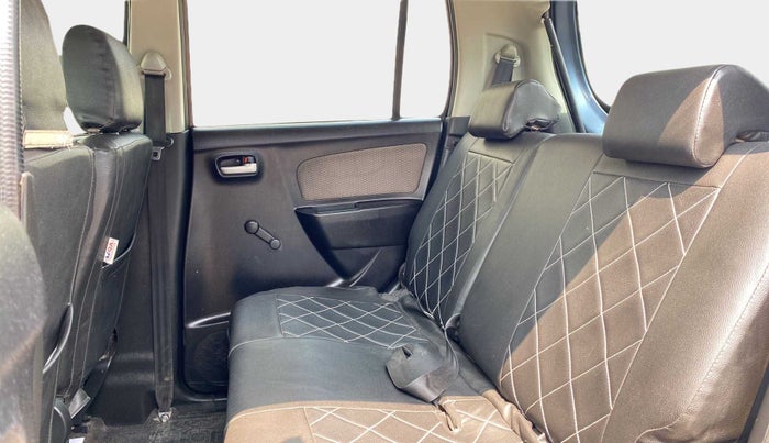 2015 Maruti Wagon R 1.0 LXI, Petrol, Manual, 71,381 km, Right Side Rear Door Cabin