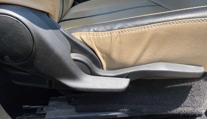 2019 Toyota Glanza G, Petrol, Manual, 10,034 km, Driver Side Adjustment Panel