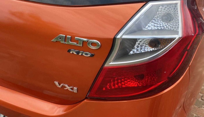 2016 Maruti Alto K10 VXI AMT, Petrol, Automatic, 70,983 km, Right tail light - Minor damage