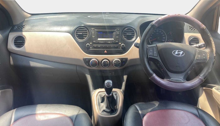 2016 Hyundai Grand i10 ASTA (O) 1.2 KAPPA VTVT, Petrol, Manual, 27,464 km, Dashboard