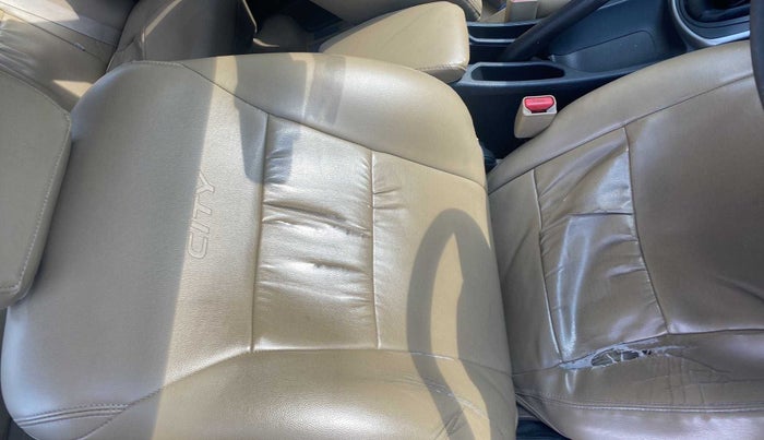 2018 Honda City 1.5L I-DTEC V, Diesel, Manual, 1,12,234 km, Driver seat - Cover slightly torn