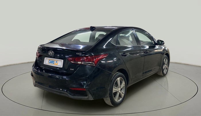 2017 Hyundai Verna 1.6 CRDI SX + AT, Diesel, Automatic, 95,387 km, Right Back Diagonal