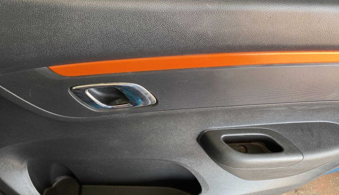 2019 Renault Kwid CLIMBER 1.0 (O), Petrol, Manual, 20,080 km, Driver Side Door Panels Control