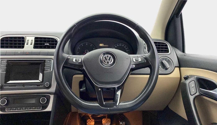 2016 Volkswagen Polo HIGHLINE1.2L, Petrol, Manual, 34,446 km, Steering Wheel Close Up