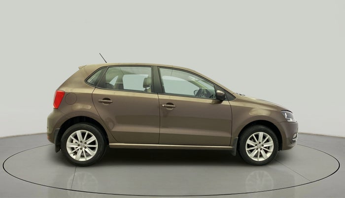 2016 Volkswagen Polo HIGHLINE1.2L, Petrol, Manual, 34,446 km, Right Side View