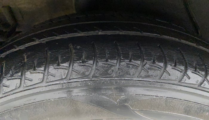 2017 Maruti Celerio ZXI (O), Petrol, Manual, 41,727 km, Right Rear Tyre Tread