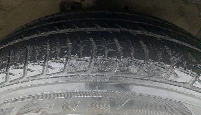2017 Maruti Celerio ZXI (O), Petrol, Manual, 41,727 km, Right Front Tyre Tread