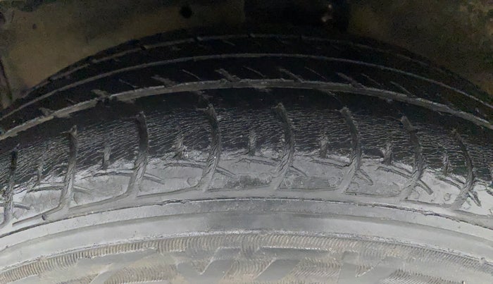 2017 Maruti Celerio ZXI (O), Petrol, Manual, 41,727 km, Left Front Tyre Tread