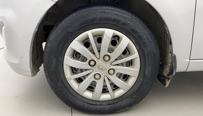 2015 Hyundai i10 SPORTZ 1.1, Petrol, Manual, 28,705 km, Left Front Wheel