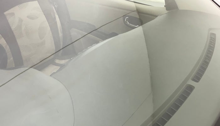 2015 Hyundai i10 SPORTZ 1.1, Petrol, Manual, 28,705 km, Front windshield - Minor spot on windshield