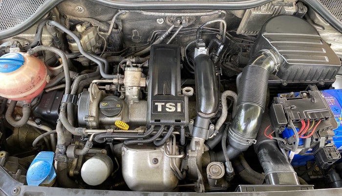 2015 Volkswagen Vento HIGHLINE PETROL AT, Petrol, Automatic, 58,015 km, Open Bonet