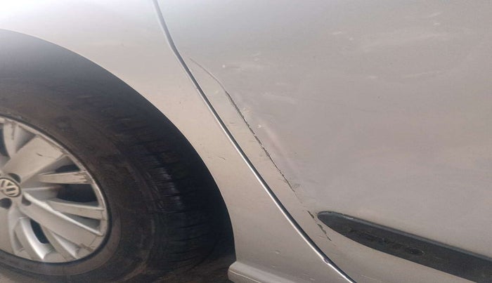 2015 Volkswagen Vento HIGHLINE PETROL AT, Petrol, Automatic, 58,015 km, Right rear door - Slightly dented