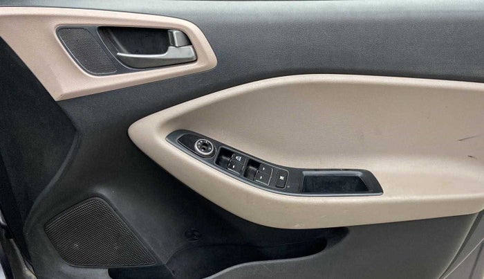 2017 Hyundai Elite i20 MAGNA EXECUTIVE 1.2, CNG, Manual, 62,162 km, Driver Side Door Panels Control