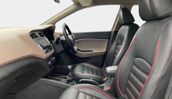 2017 Hyundai Elite i20 MAGNA EXECUTIVE 1.2, CNG, Manual, 62,162 km, Right Side Front Door Cabin