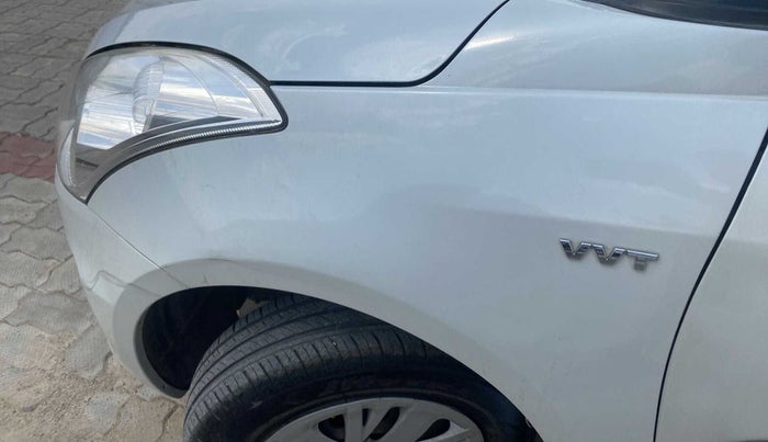 2016 Maruti Swift VXI O, Petrol, Manual, 60,011 km, Left fender - Slightly dented